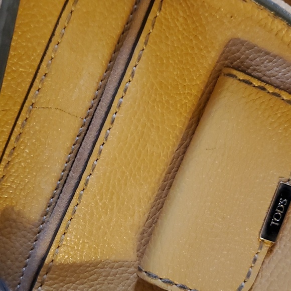 Tod's Mustard Shoulder Bag - Picture 8 of 8
